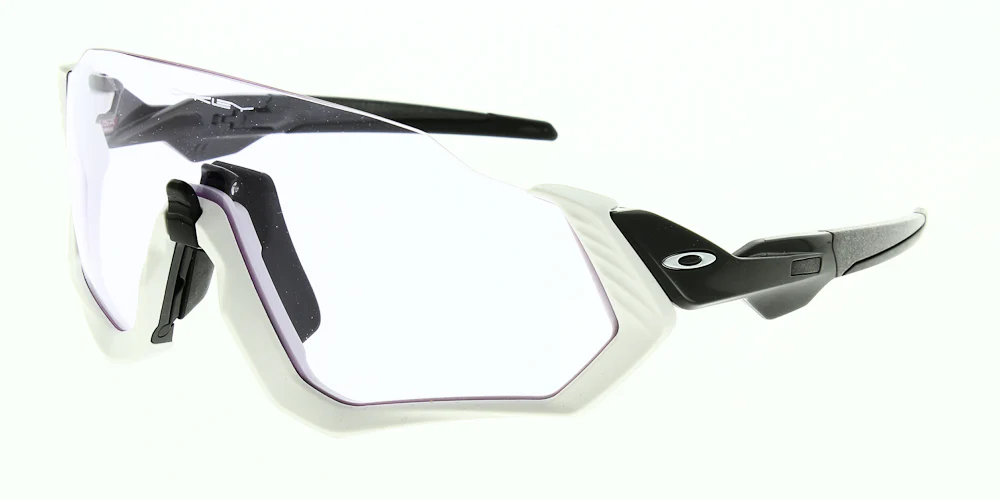 Oakley OO9401