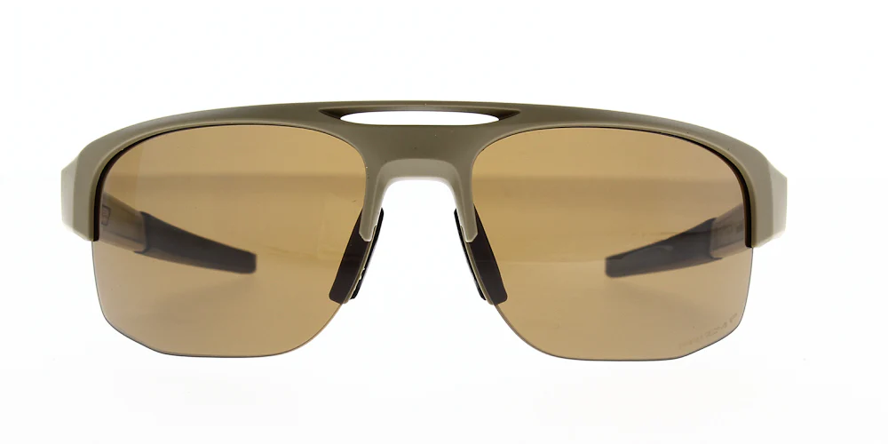 Oakley OO9424 - Image 17