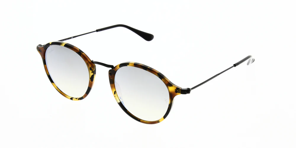 Ray Ban Round Sunglasses RB2447 - Image 9